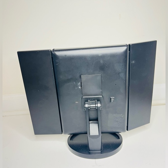 Impressions Vanity Touch Small Makeup Mirror - Picture 2 of 11